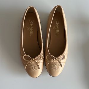 Chanel flats 37 7 beige